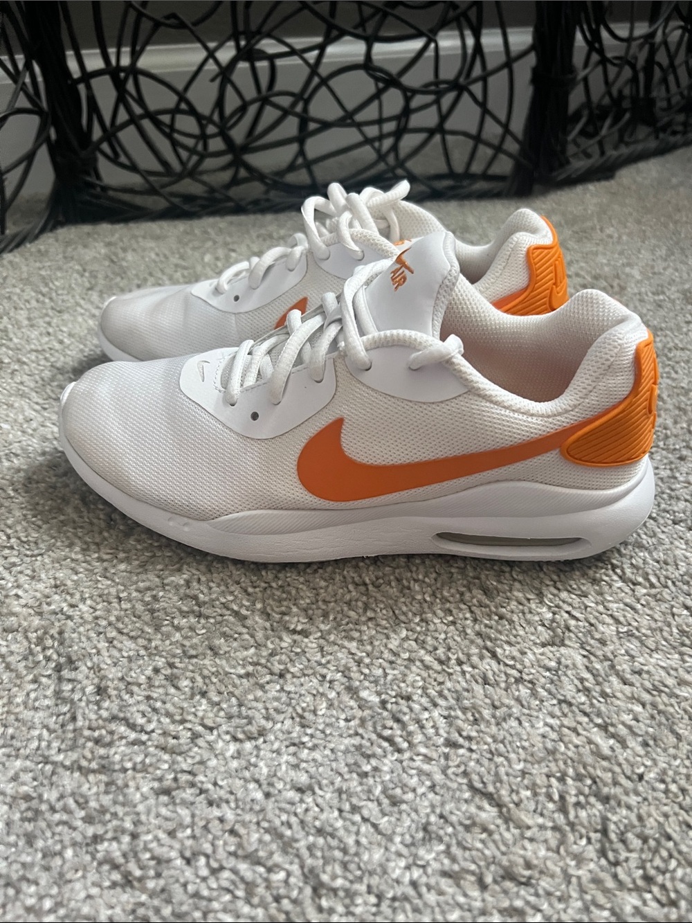 Air Nike White and Orange shoes - Picture 5 of 8